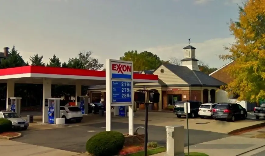 Old Town Alexandria Exxon Service Center storefront at S. Washington & Wilkes St in Old Town Alexandria